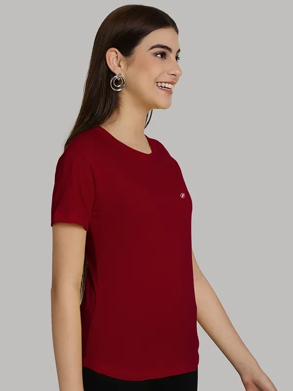 Maroon_Cotton_Round_Neck_Short_Sleeves_Solid_Casual_T-Shirt_For_Women