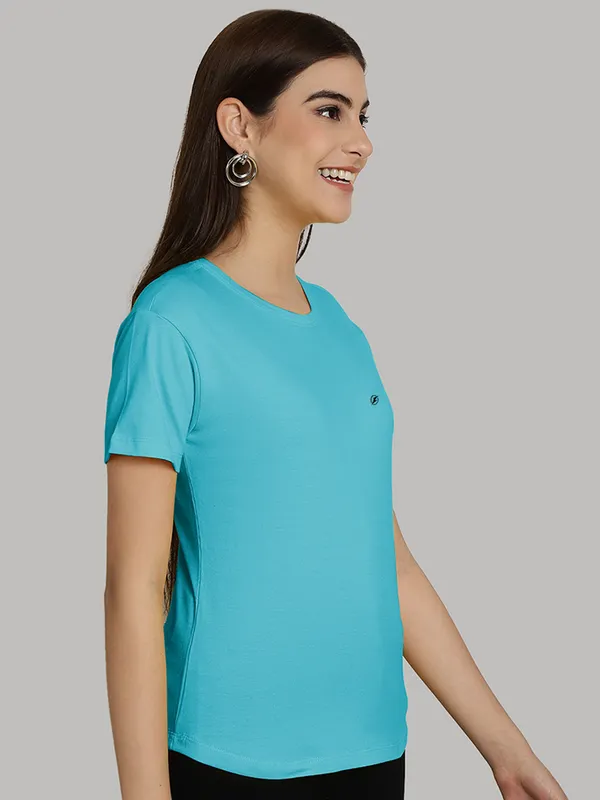 Turquoise_Blue_Cotton_Round_Neck_Short_Sleeves_Solid_Casual_T-Shirt_For_Women