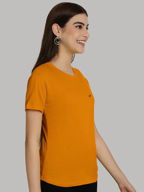 Mustard_Cotton_Round_Neck_Short_Sleeves_Solid_Casual_T-Shirt_For_Women