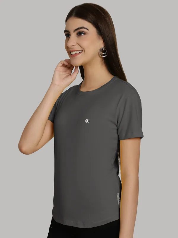 Grey_Cotton_Round_Neck_Short_Sleeves_Solid_Casual_T-Shirt_For_Women