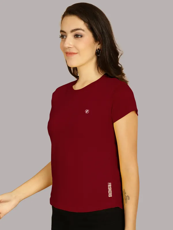 Maroon_Cotton_Round_Neck_Short_Sleeves_Solid_Casual_T-Shirt_For_Women