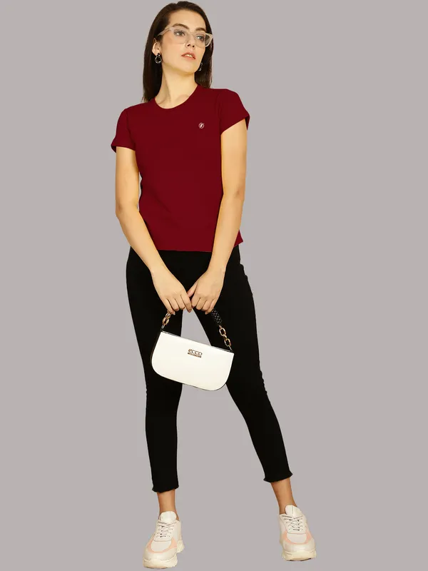 Maroon_Cotton_Round_Neck_Short_Sleeves_Solid_Casual_T-Shirt_For_Women