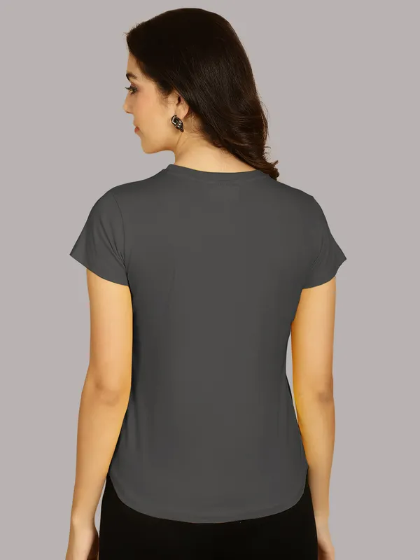 Grey_Cotton_Round_Neck_Short_Sleeves_Solid_Casual_T-Shirt_For_Women