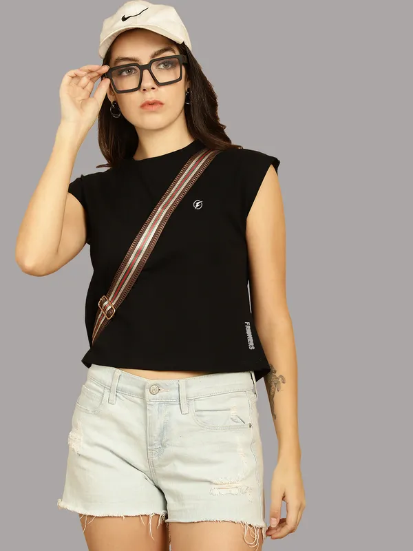 Black_Cotton_Round_Neck_Extended_Sleeves_Solid_Casual_T-Shirt_For_Women