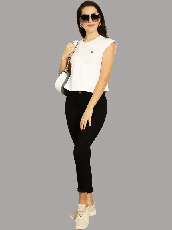 White_Cotton_Round_Neck_Extended_Sleeves_Solid_Casual_T-Shirt_For_Women