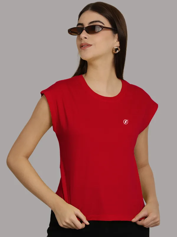 Red_Cotton_Round_Neck_Extended_Sleeves_Solid_Casual_T-Shirt_For_Women