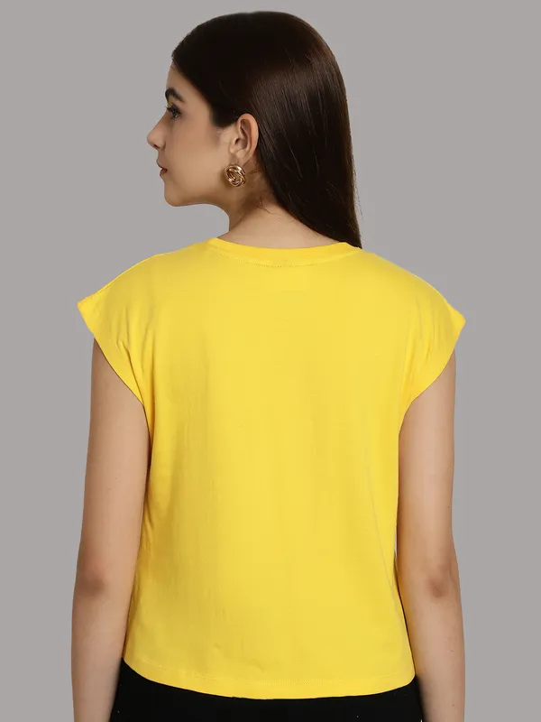 Yellow_Cotton_Round_Neck_Extended_Sleeves_Solid_Casual_T-Shirt_For_Women