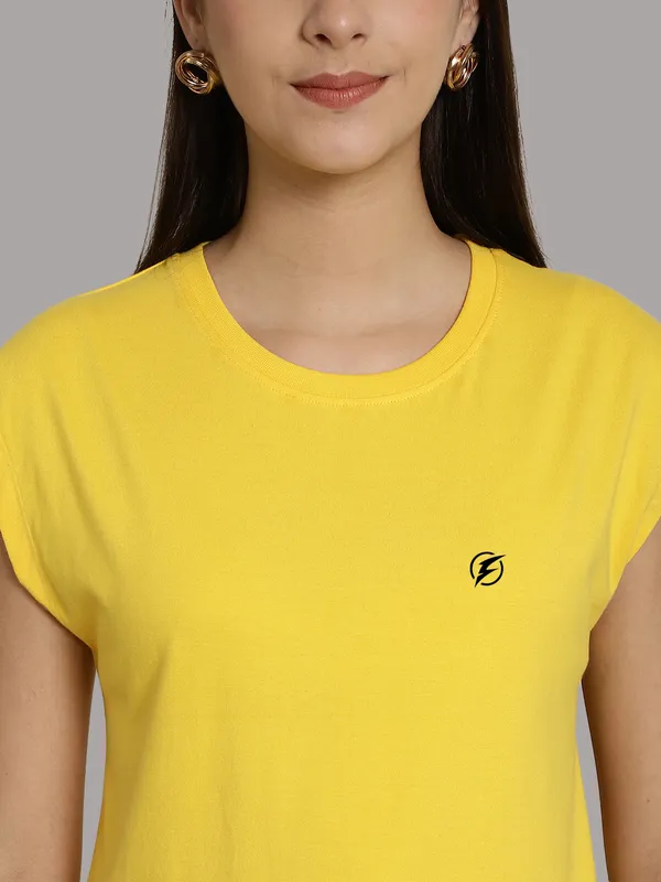 Yellow_Cotton_Round_Neck_Extended_Sleeves_Solid_Casual_T-Shirt_For_Women