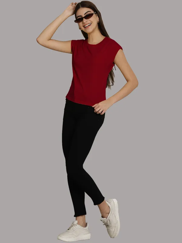 Maroon_Cotton_Round_Neck_Extended_Sleeves_Solid_Casual_T-Shirt_For_Women