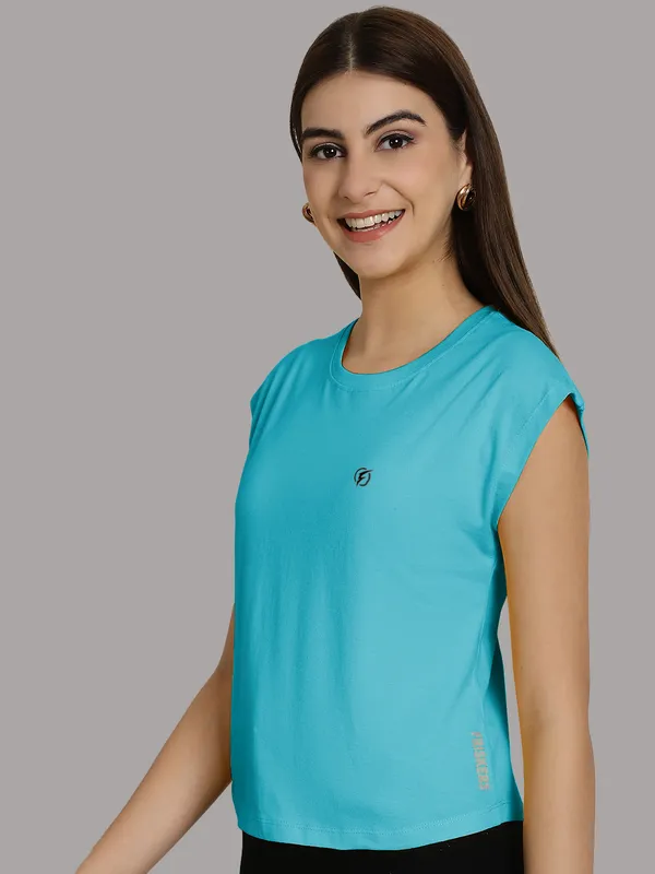 Turquoise_Blue_Cotton_Round_Neck_Extended_Sleeves_Solid_Casual_T-Shirt_For_Women