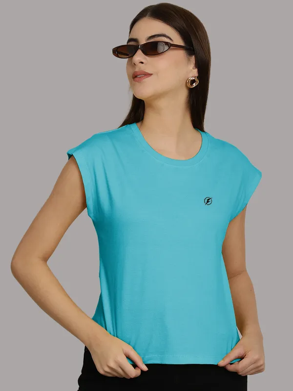 Turquoise_Blue_Cotton_Round_Neck_Extended_Sleeves_Solid_Casual_T-Shirt_For_Women