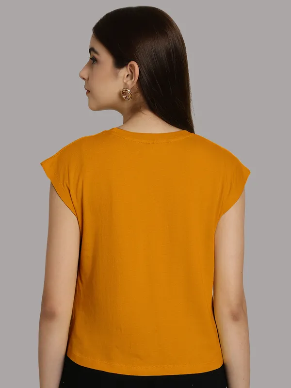Mustard_Cotton_Round_Neck_Extended_Sleeves_Solid_Casual_T-Shirt_For_Women