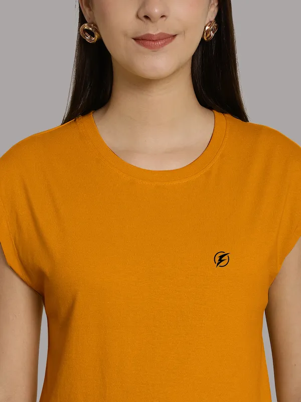 Mustard_Cotton_Round_Neck_Extended_Sleeves_Solid_Casual_T-Shirt_For_Women