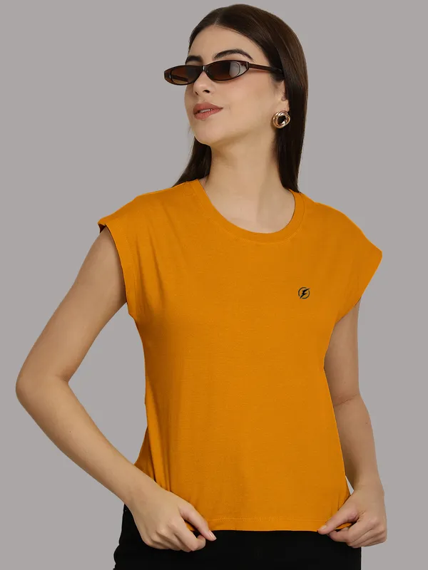 Mustard_Cotton_Round_Neck_Extended_Sleeves_Solid_Casual_T-Shirt_For_Women