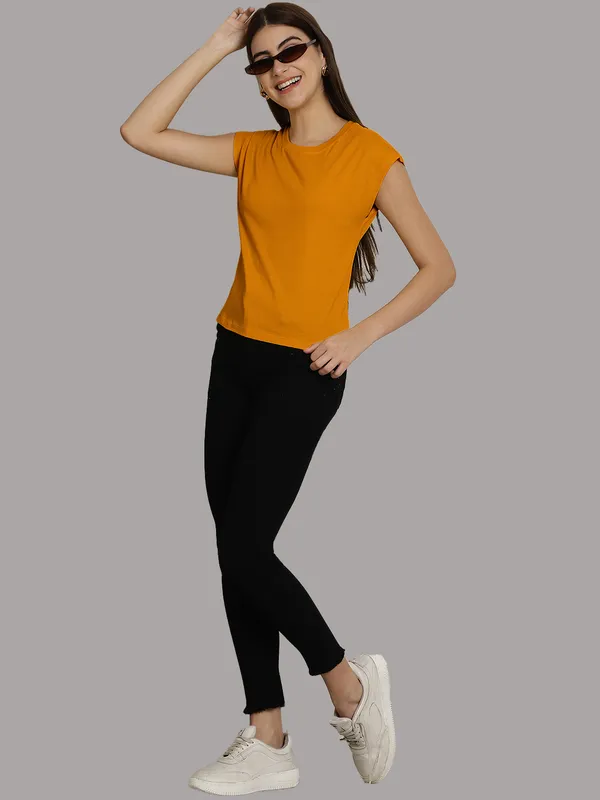 Mustard_Cotton_Round_Neck_Extended_Sleeves_Solid_Casual_T-Shirt_For_Women