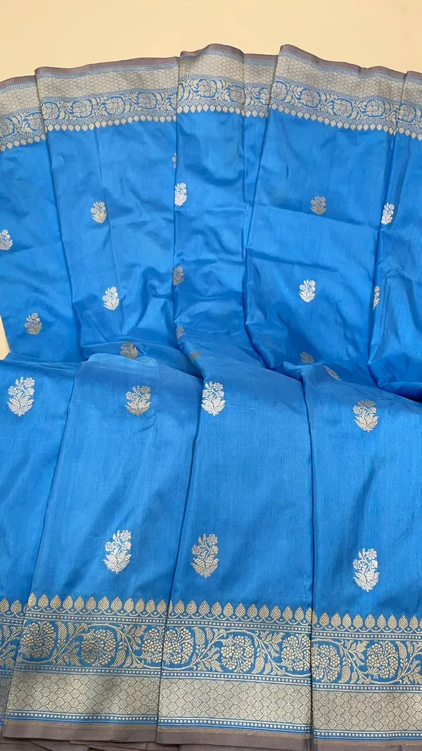 Humairah_Pure_Handloom_Sky_Blue_Katan_Silk_Kadhwa_Sona_Rupa_Zari_Booti_with_Kadhwa_Pallu_Zari_Border_and_Kadhwa_Sky_Blue_Blouse