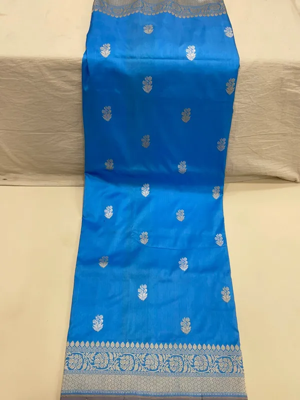 Humairah_Pure_Handloom_Sky_Blue_Katan_Silk_Kadhwa_Sona_Rupa_Zari_Booti_with_Kadhwa_Pallu_Zari_Border_and_Kadhwa_Sky_Blue_Blouse