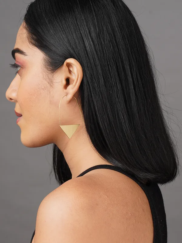 gold_plated_tringle_hoop_earring
