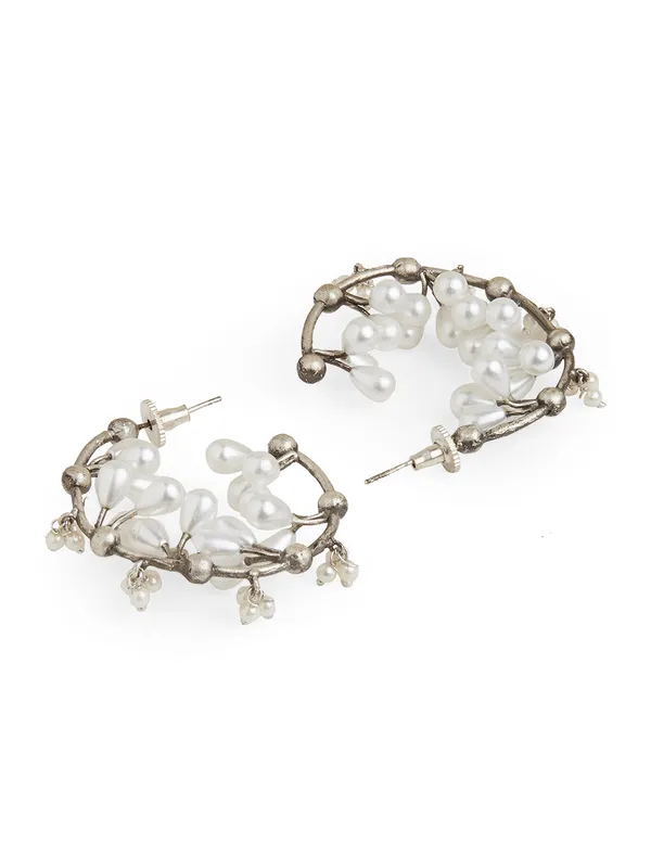silver_toned_pearl_hoop_earring