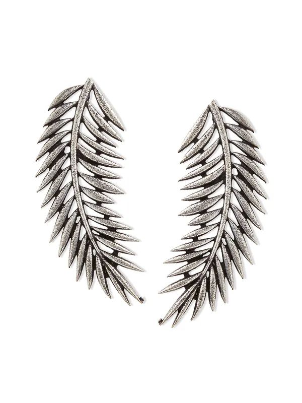 silver_plated_leaf_shaped_earring