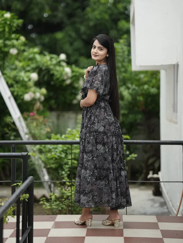 Black_Georgette_Maxi_Dress_For_Women