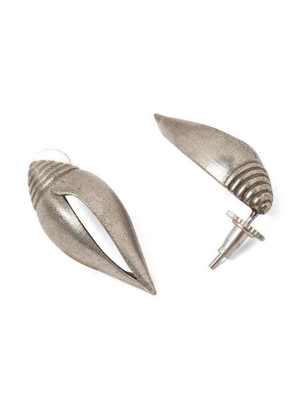 silver_plated_shell_earring