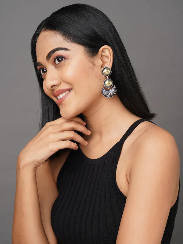 Women_dual_toned_half_moon_drop_earrings
