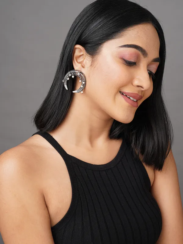 Silver_toned_half_moon_pearl_studs