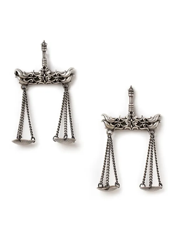 Silver_toned_taraju_contemporary_drop_earring