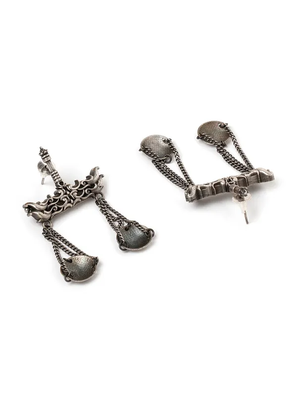 Silver_toned_taraju_contemporary_drop_earring