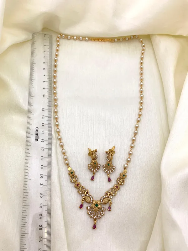 SHELLY_AD_MATTE_LONG_NECKLACE_WITH_EARRING