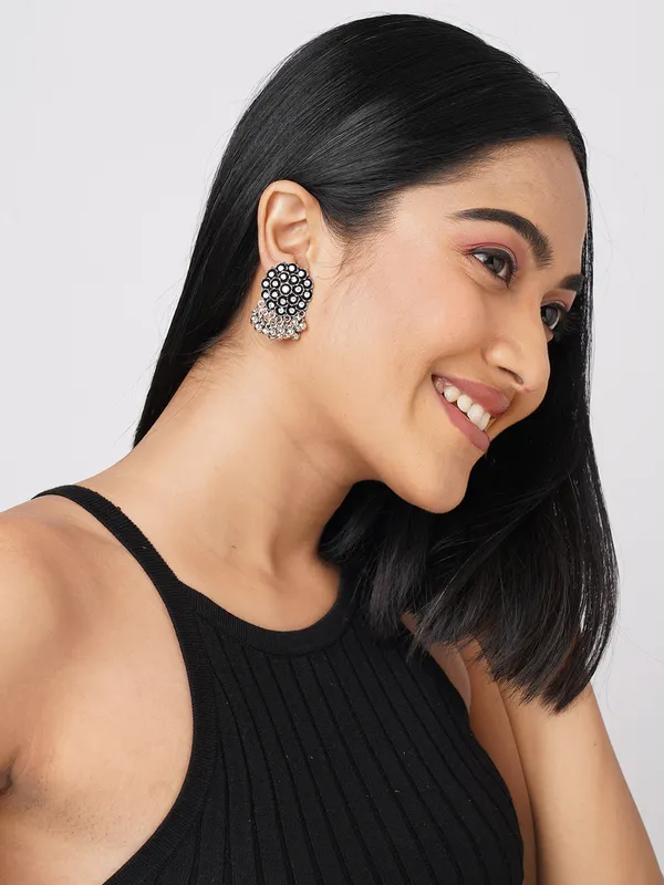 silver_toned_Contemporary_studs