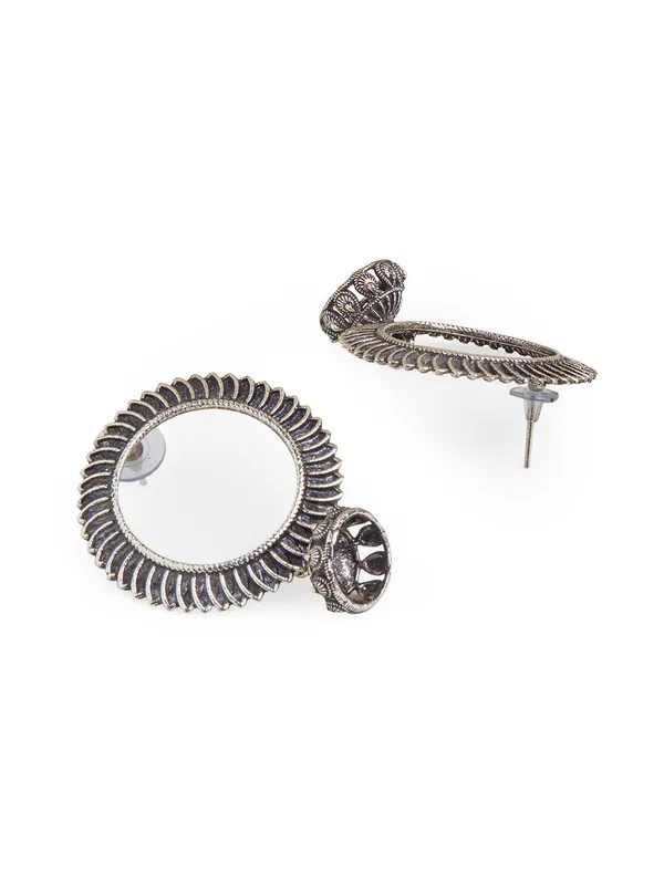 Women_german_silver_round_stud_earring