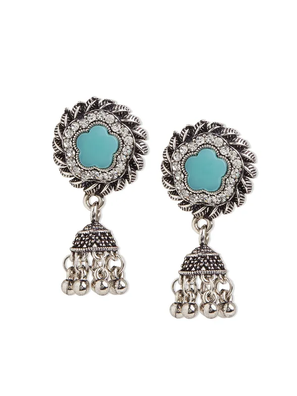 Women_contemporary_green_stud