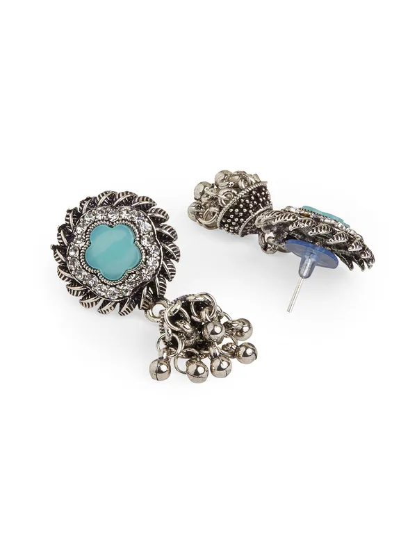 Women_contemporary_green_stud