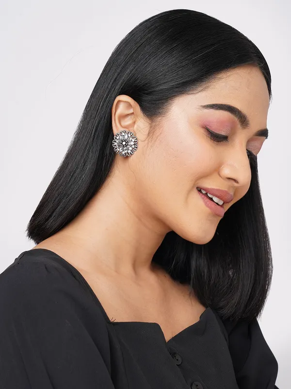 women_German_silver_studs