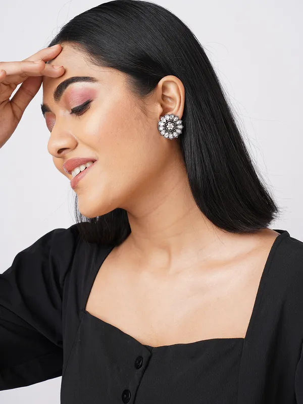 women_German_silver_studs