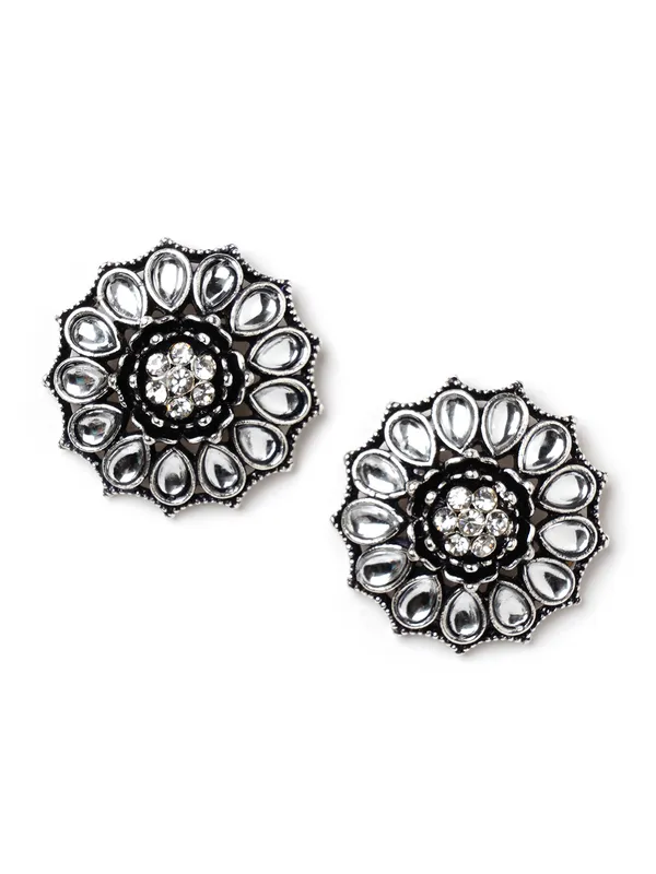 women_German_silver_studs
