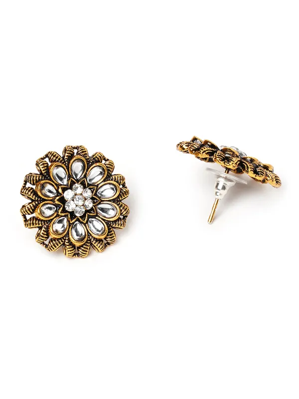 Gold_toned_Flower_stud