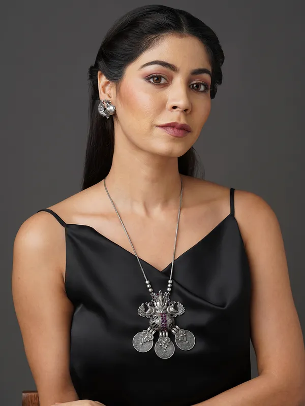 Astu__German_Silver_Ganesh_Long_Pendant_Necklace_Set