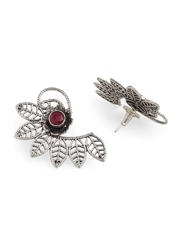 Silver-Plated_Flower_Shaped_Half_earring
