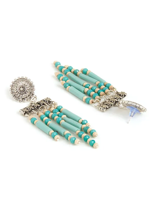 silver_toned_Contemporary_tasselled_earring