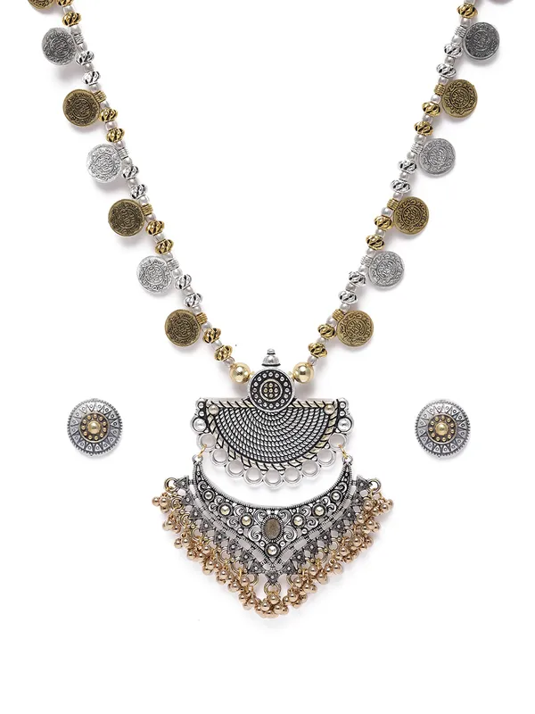 Arvya_Dual_Tone_long_Pendant_Necklace