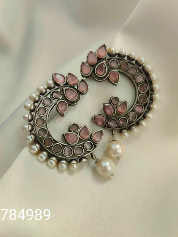 Women_german_silver_&__peach_kundan_stud