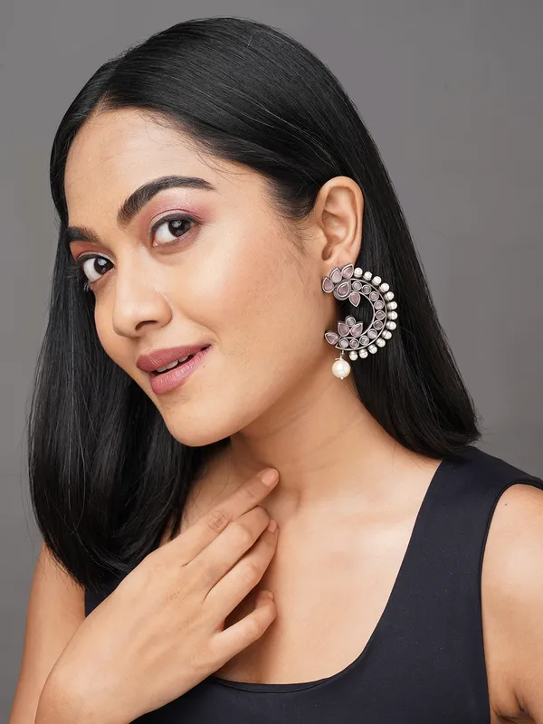 Women_german_silver_&__peach_kundan_stud