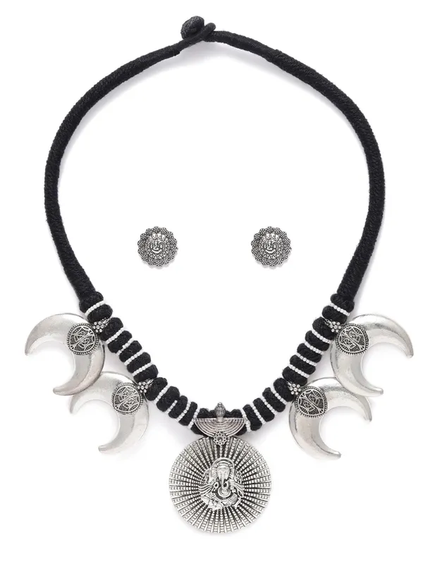 Silver_Plated_And_Black_Ganpati_Moon_Antique_Jewllery_Set