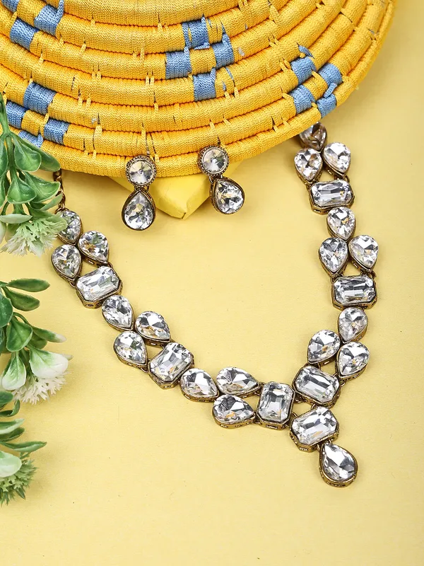 Metal_Alloy_Jewellery_Set_For_Women