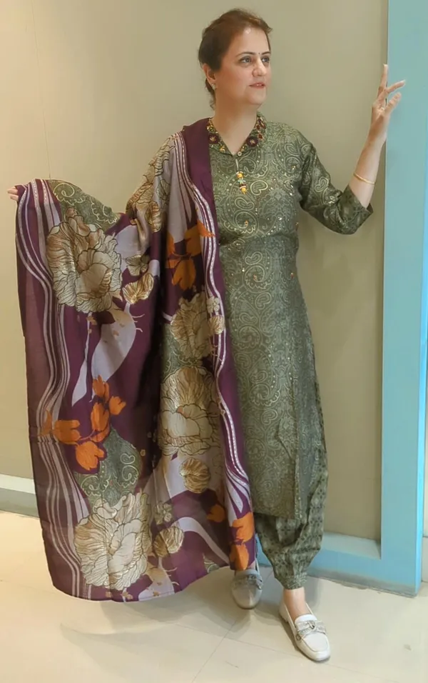 3_Piece_Muslin_Suit_with_Afghani_Pants_and_Dupatta