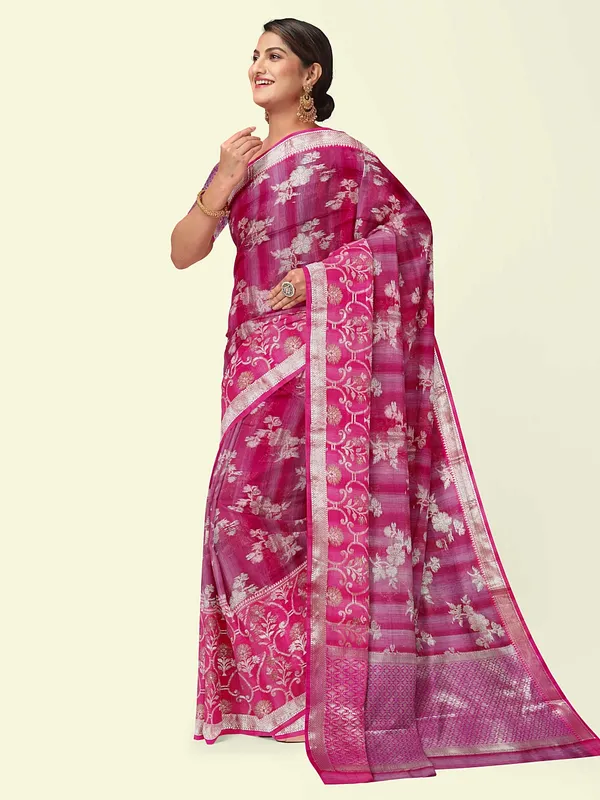 Magenta_Matka_Silk/Silk_Blend_Banarasi_Sarees_For_Women