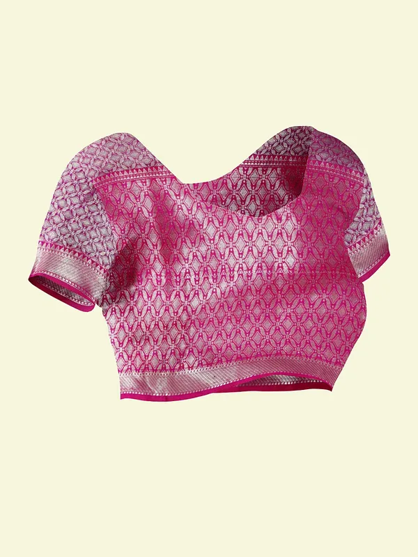 Magenta_Matka_Silk/Silk_Blend_Banarasi_Sarees_For_Women